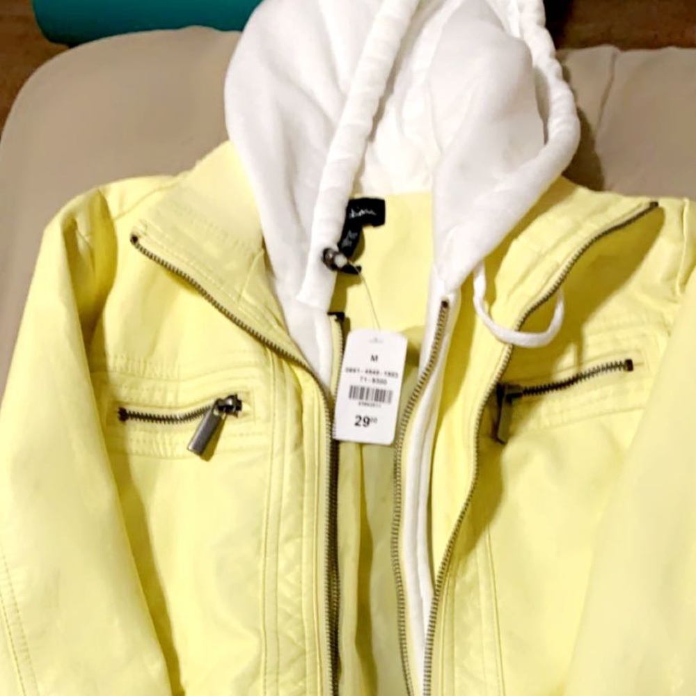 Yellow Jacket - Picture 4 of 5